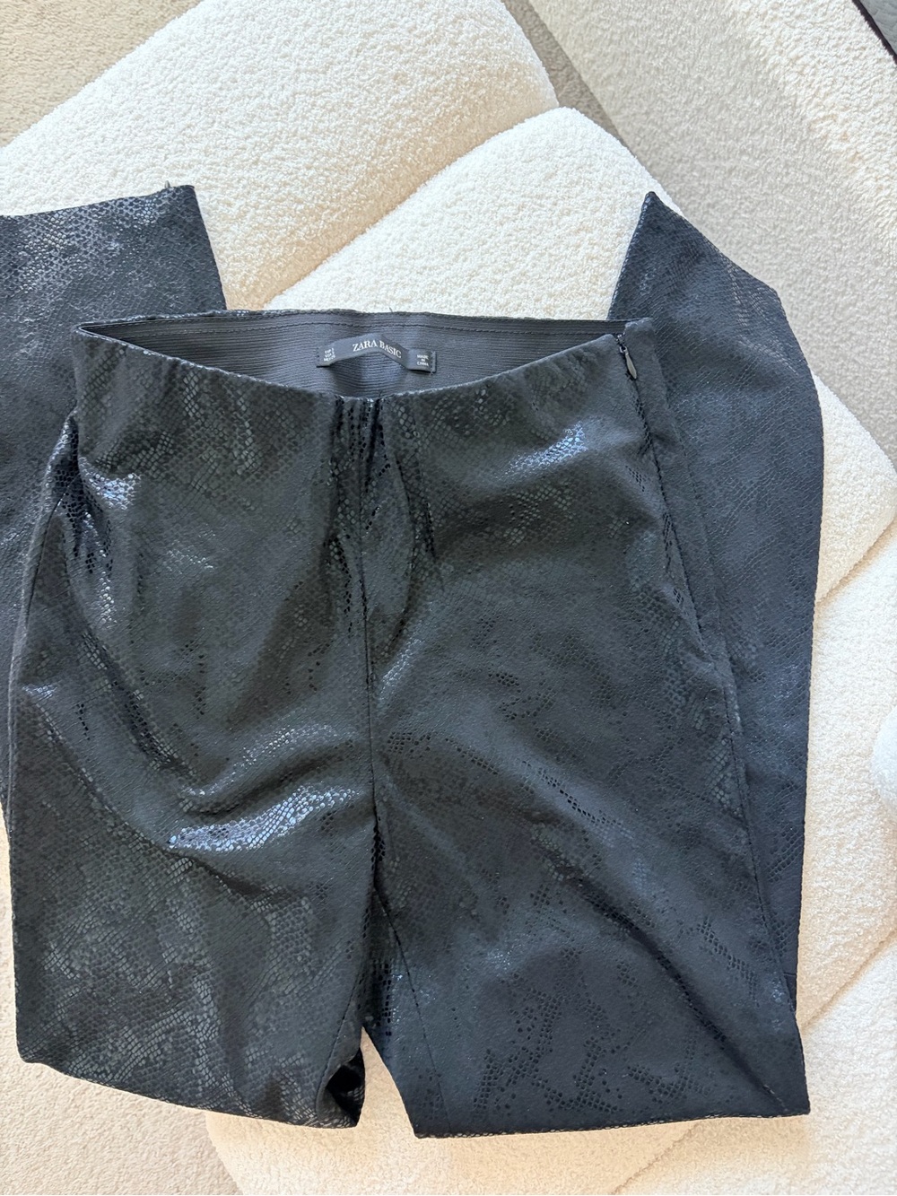 NWOT Zara Faux Snake-Print Leggings Black Size Small - Picture 4 of 6